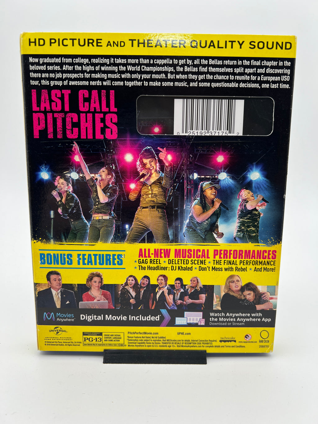 Pitch Perfect 3 W/ Slipcover